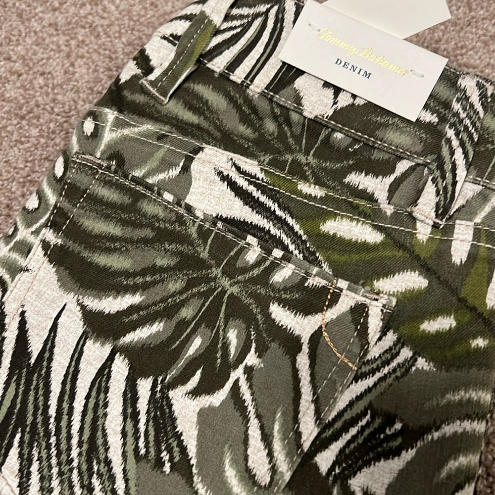 Tommy Bahama Jeans